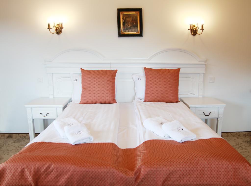 Hotel Conacul Bratescu Bran  Zimmer foto